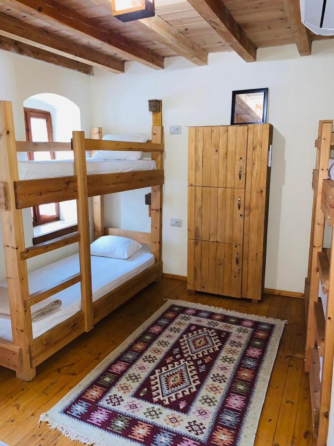 Guest House And Hostel Val-Mar Gjirokastra Kültér fotó