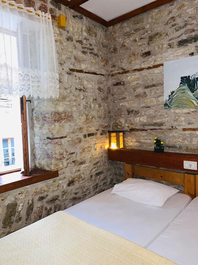 Guest House And Hostel Val-Mar Gjirokastra Kültér fotó