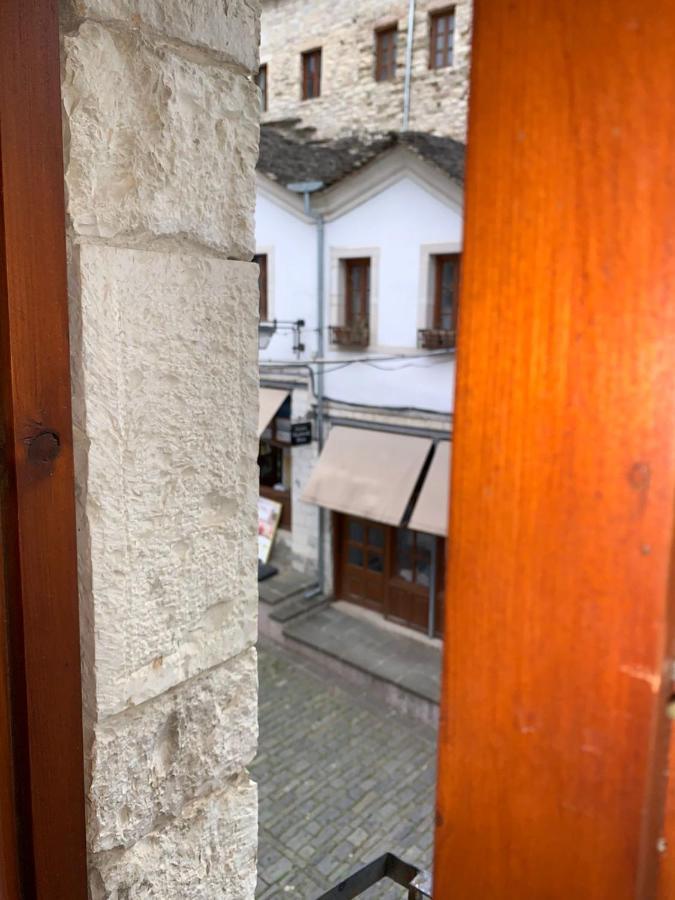 Guest House And Hostel Val-Mar Gjirokastra Kültér fotó