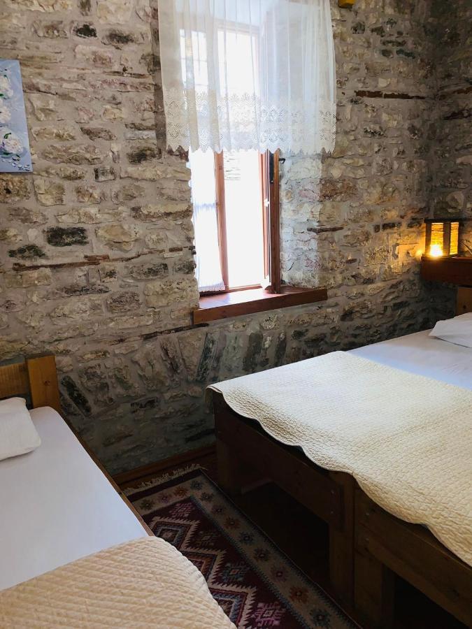 Guest House And Hostel Val-Mar Gjirokastra Kültér fotó