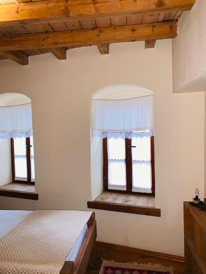 Guest House And Hostel Val-Mar Gjirokastra Kültér fotó