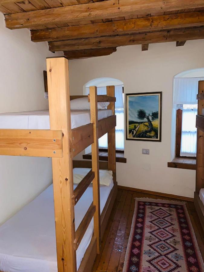 Guest House And Hostel Val-Mar Gjirokastra Kültér fotó
