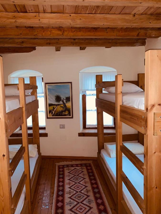 Guest House And Hostel Val-Mar Gjirokastra Kültér fotó