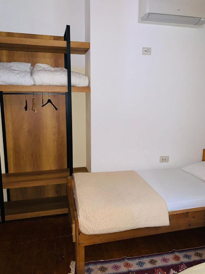 Guest House And Hostel Val-Mar Gjirokastra Kültér fotó