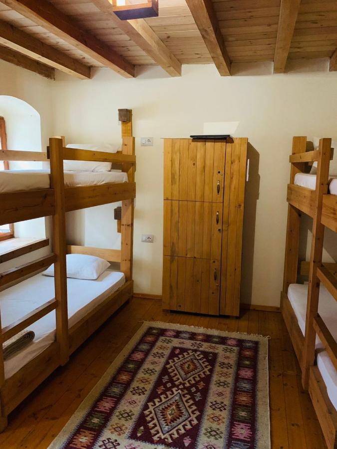 Guest House And Hostel Val-Mar Gjirokastra Kültér fotó