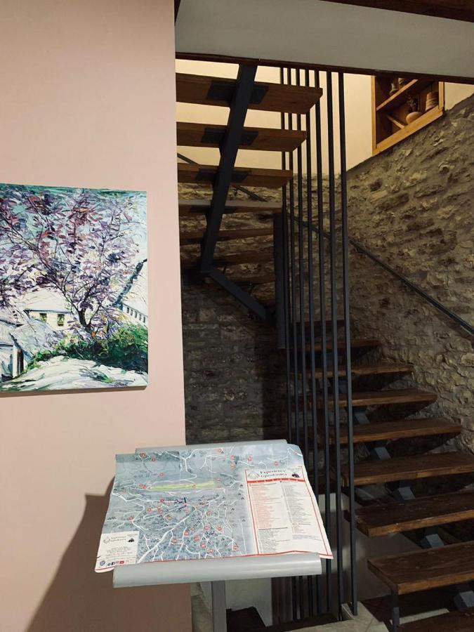 Guest House And Hostel Val-Mar Gjirokastra Kültér fotó